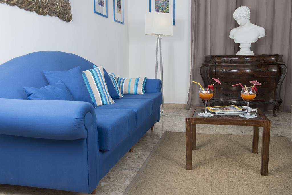 Albergo Scalzone 卡斯特沃托诺 外观 照片